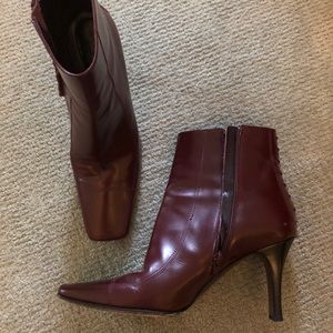 Deep red Via Spiga half boots